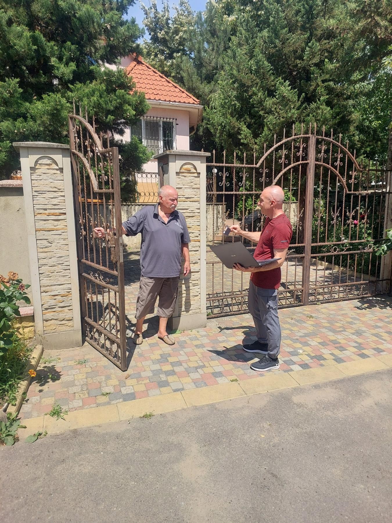 ACC atenționează: Verificați legitimațiile de serviciu și permiteți accesul specialiștilor autorizați